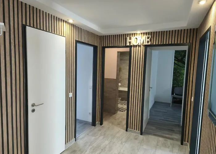 Elias Deluxe Appartement *